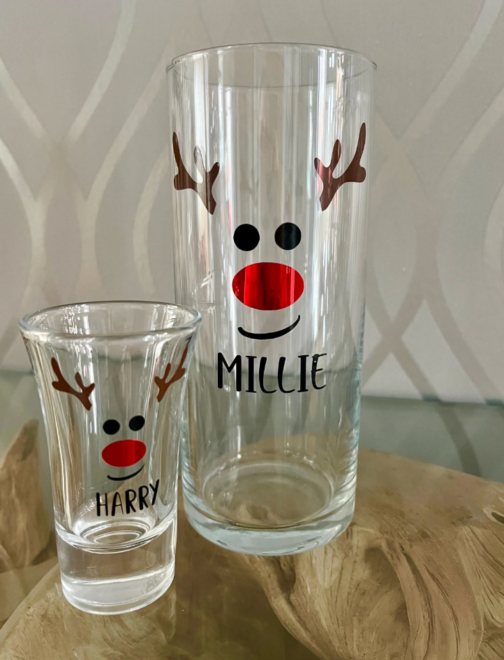 Personalised Reindeer Christmas Glass: Stocking filler, Secret Santa Gift, christmas table decoration, gift for him, gift for her, teen gift