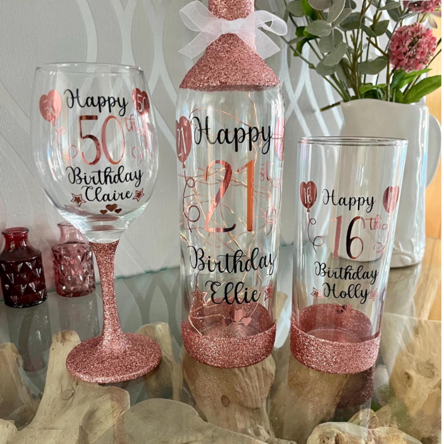 Personalised Birthday Glass for 16 18 21 25 30 40 50 60 70 Gift for girl her mum aunt nan gran grandma. Balloon design
Winney Hill