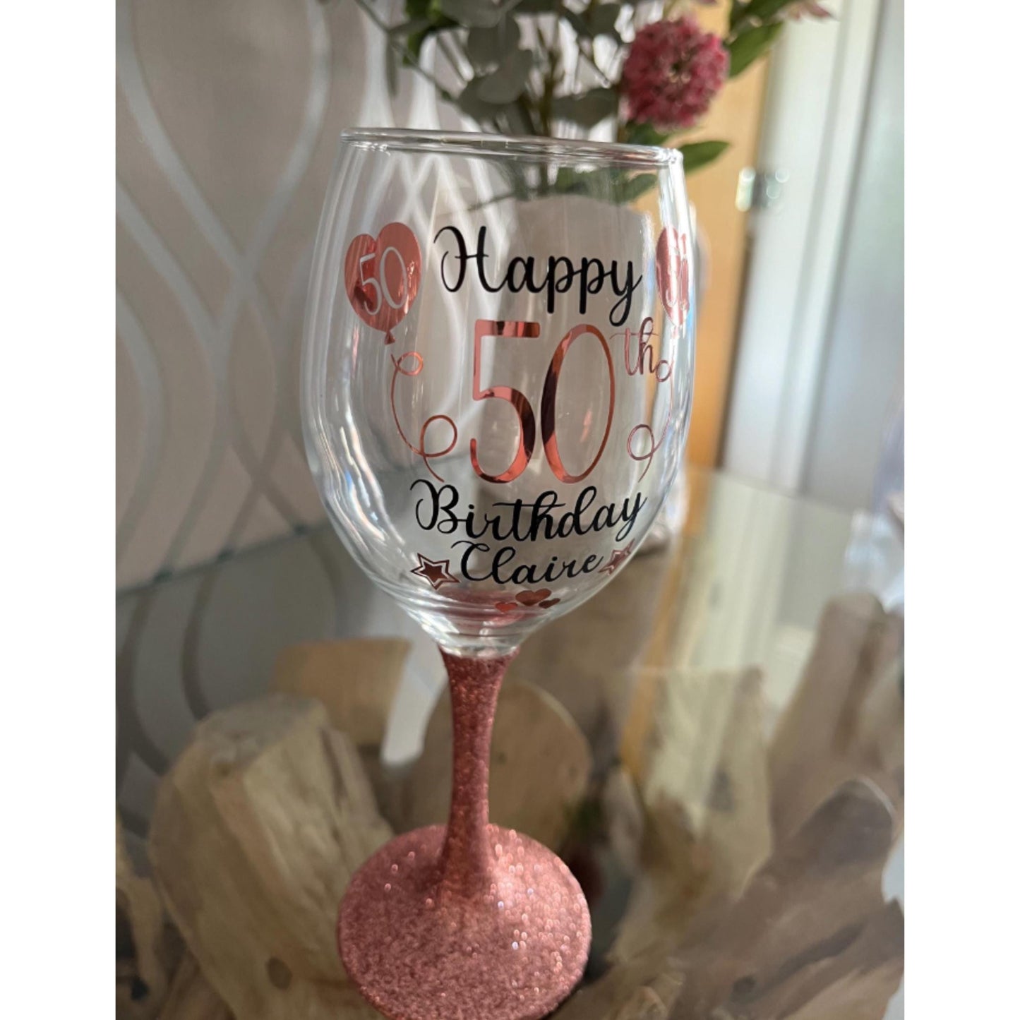 Personalised Birthday Glass for 16 18 21 25 30 40 50 60 70 Gift for girl her mum aunt nan gran grandma. Balloon design
Winney Hill