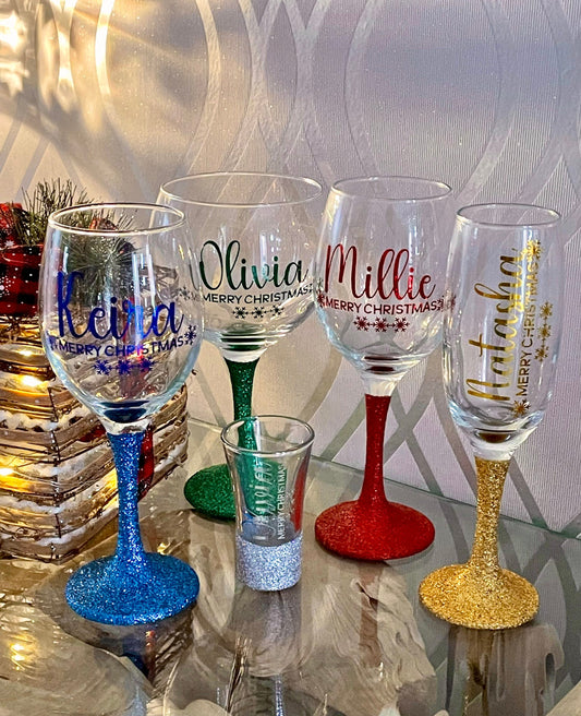 Personalised Christmas glitter glass, gift for him, gift for her, gift for girl, gift for boy, secret Santa, personalise a stocking filler