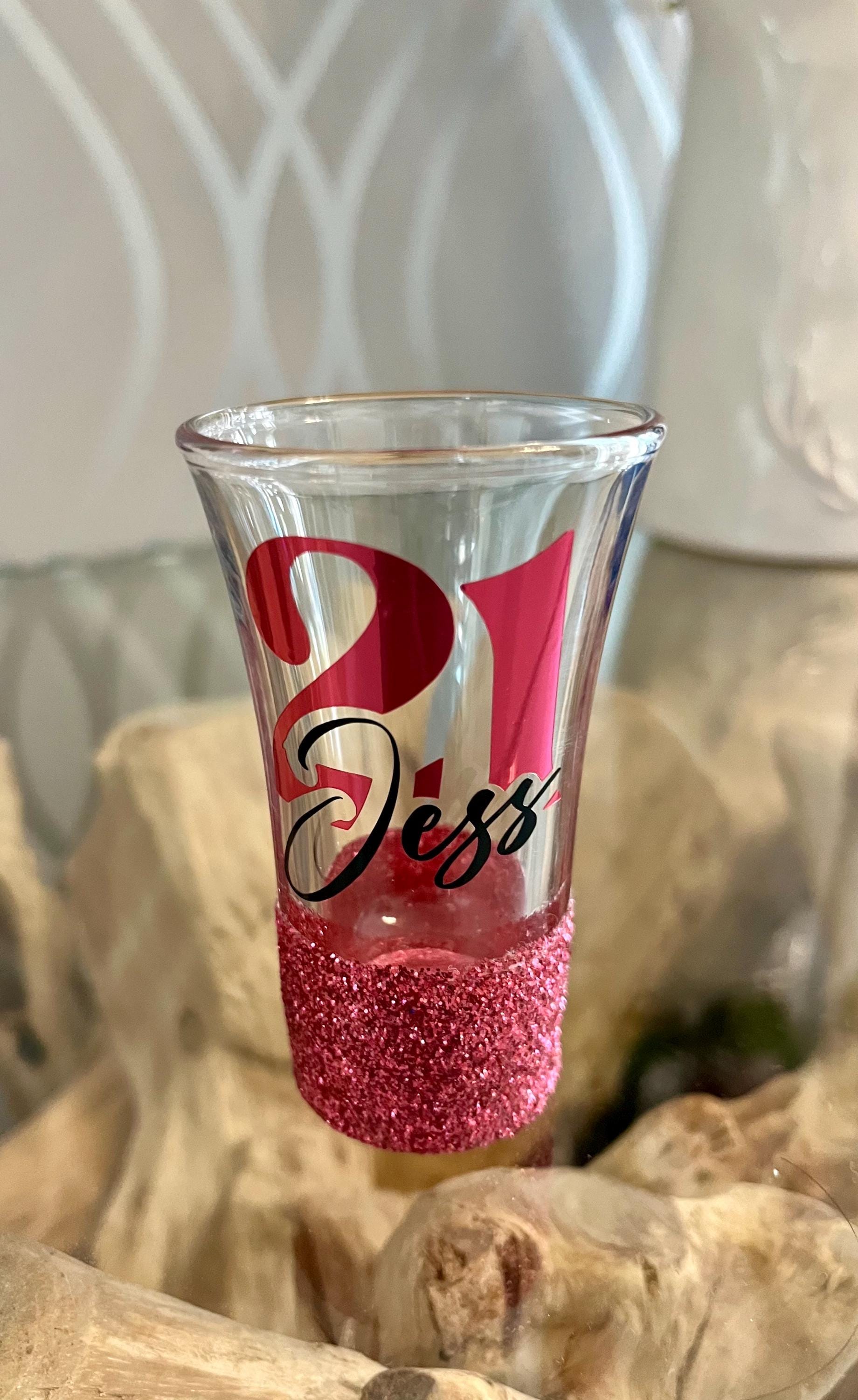 Personalised glitter birthday glass 18th Birthday gift 21st Birthday gift for her 30th Birthday 40th 50th gin wine shot prosecco milestone