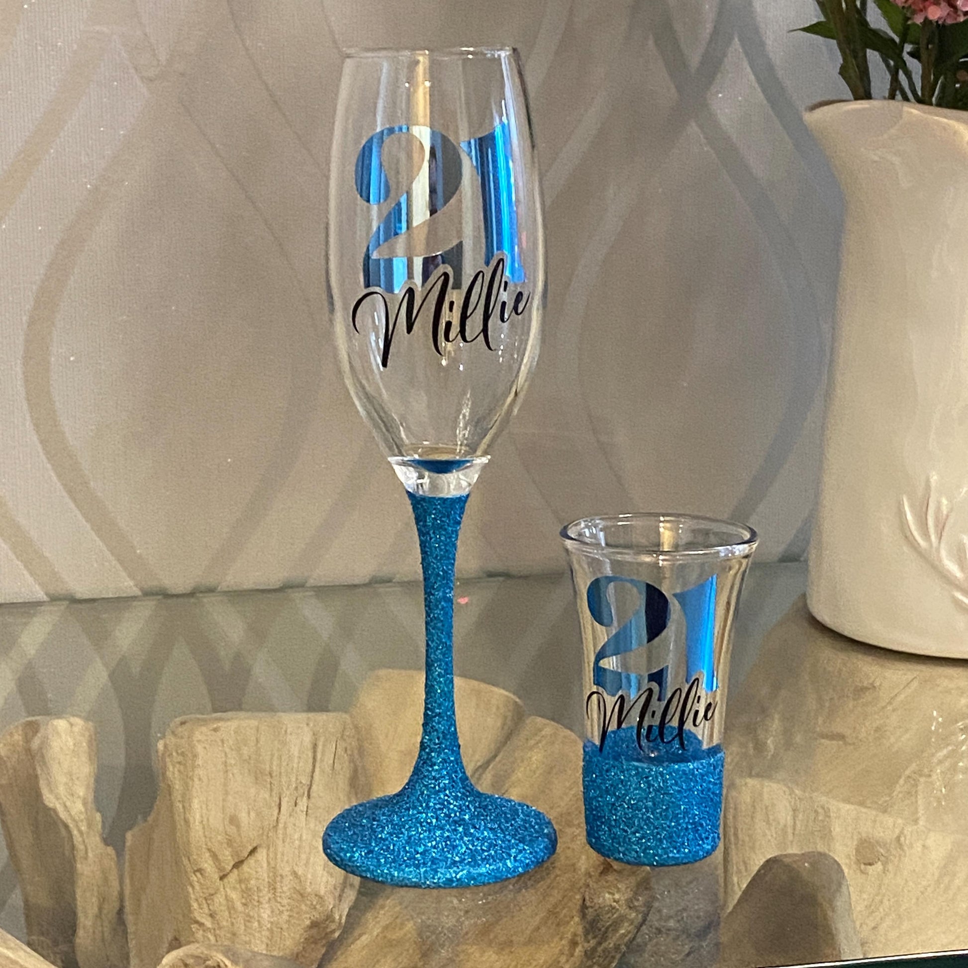Personalised glitter birthday glass 18th Birthday gift 21st Birthday gift for her 30th Birthday 40th 50th gin wine shot prosecco milestone