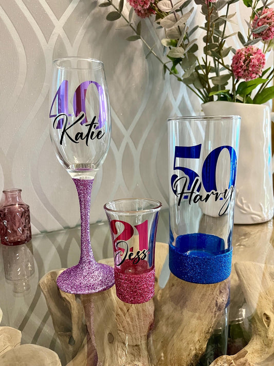 Personalised glitter birthday glass 18th Birthday gift 21st Birthday gift for her 30th Birthday 40th 50th gin wine shot prosecco milestone