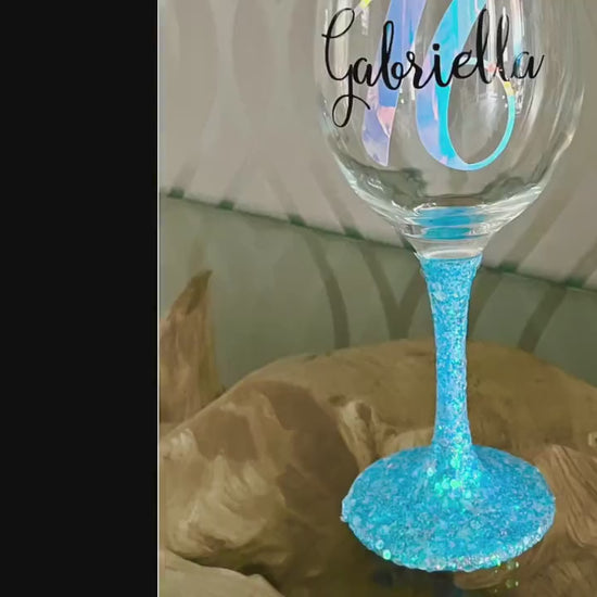 Personalised glitter birthday glass 18th Birthday gift 21st Birthday gift for her 30th Birthday 40th 50th lit bottle gin wine